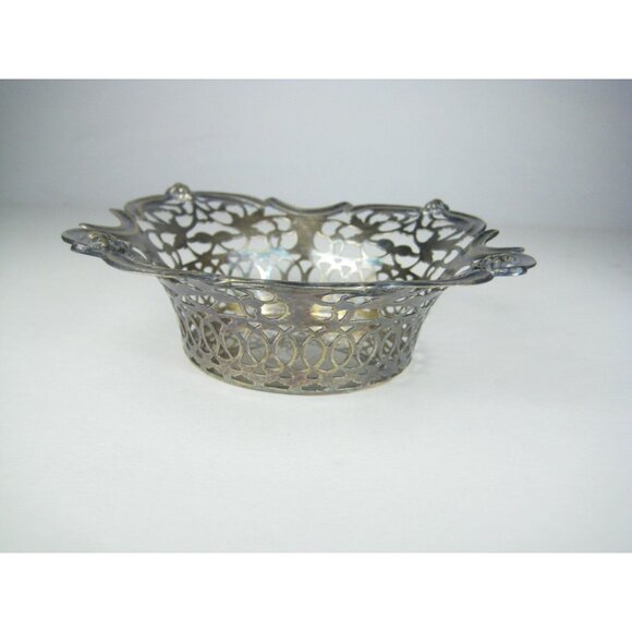 Vintage Victorian Style Silver Plate Decorative Basket Dish Bowl Filigree - Picture 10 of 16